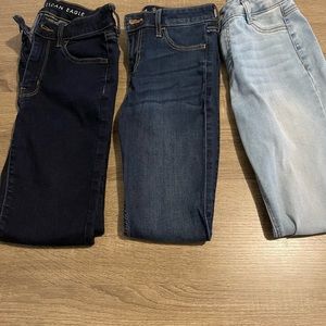 Lot of 3 skinny jeans size 0/2. Hollister, American Eagle and Refuge